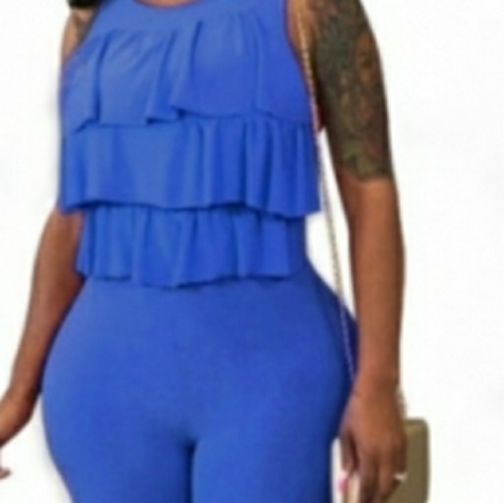 Women's Clothes - Picture 4 of 5